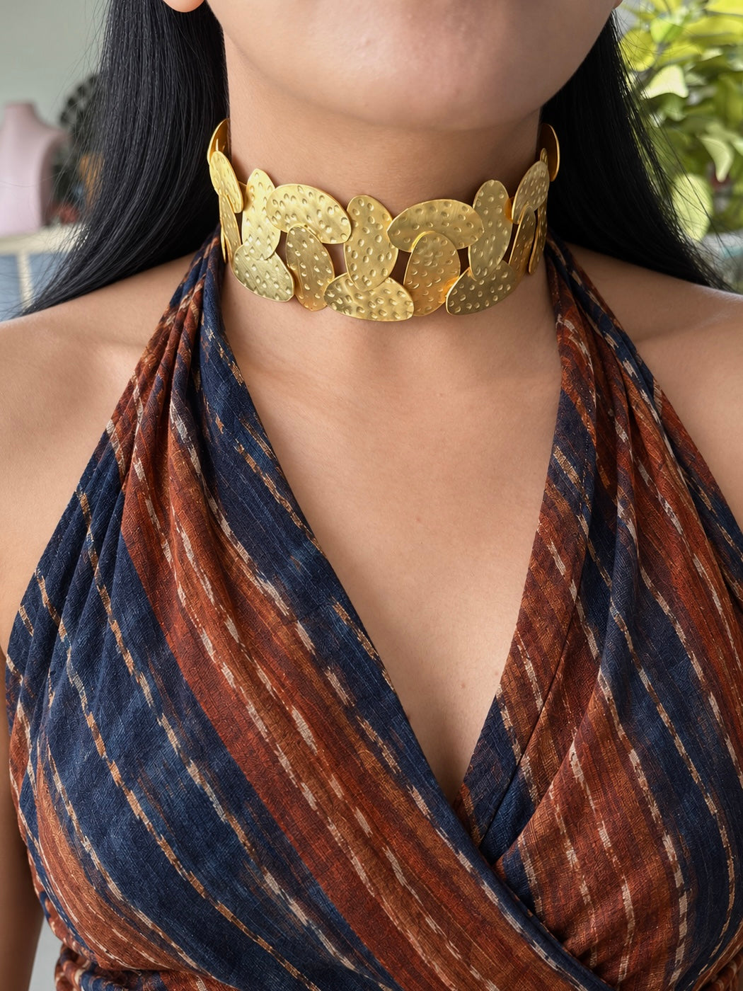 Asymmetric Hammered Gold-Tone Choker Necklace