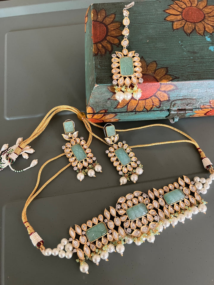 Gorgeous Carved Stone Kundan Choker with Earrings and Maangtikka
