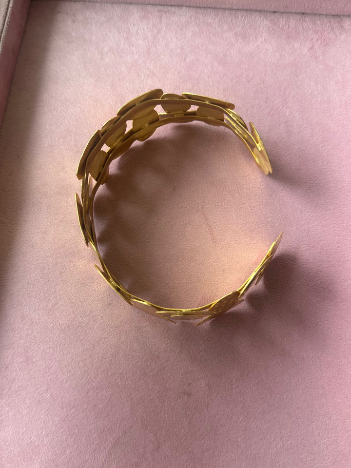 Asymmetric Hammered Gold-Tone Choker Necklace