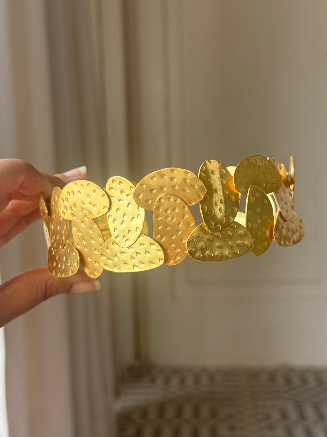 Asymmetric Hammered Gold-Tone Choker Necklace