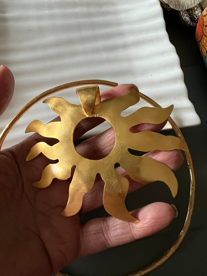 SHIVKA Sun Pendant Hasli Necklace
