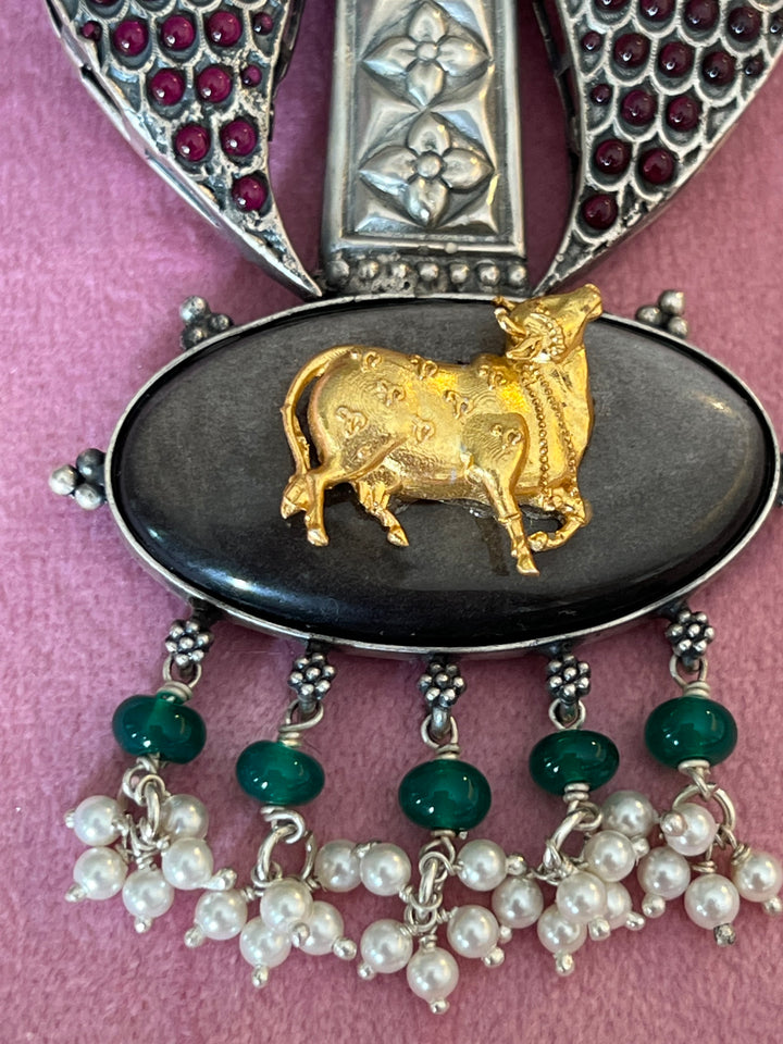 Exquisite Handcrafted Fusion Pendant: Unique Artistry