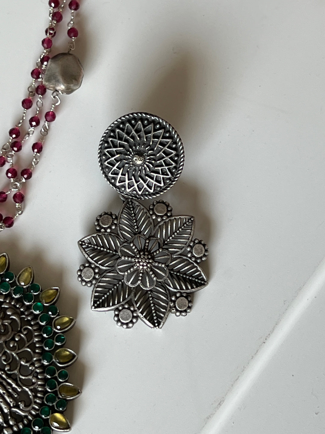 Exquisite Pendant Necklace Set - A Masterpiece of Elegance