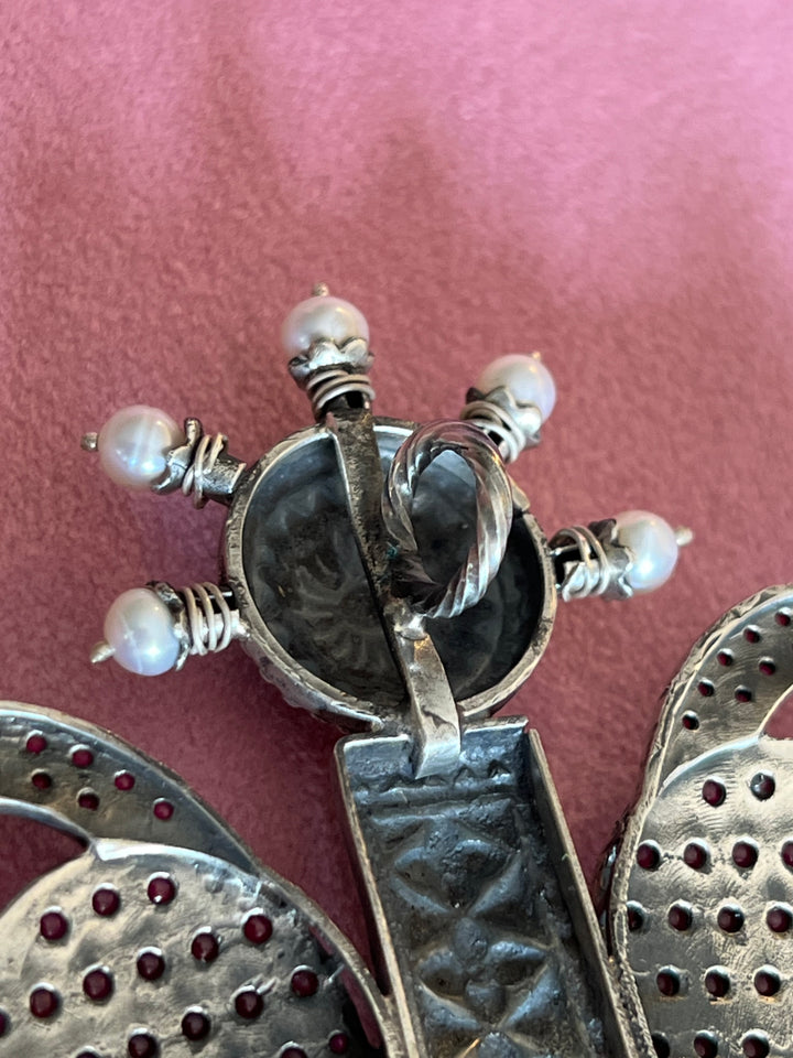 Exquisite Handcrafted Fusion Pendant: Unique Artistry