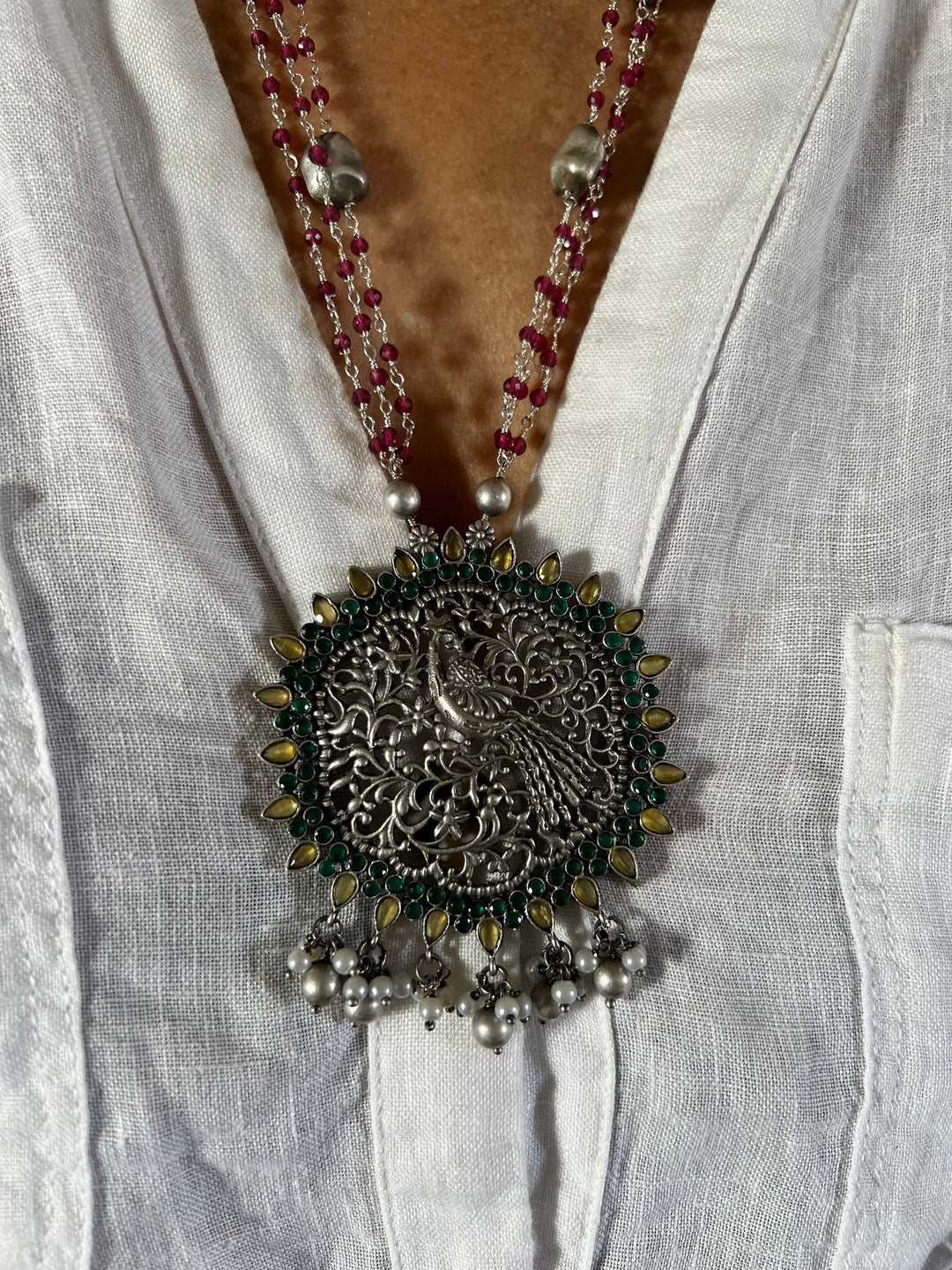 Exquisite Pendant Necklace Set - A Masterpiece of Elegance