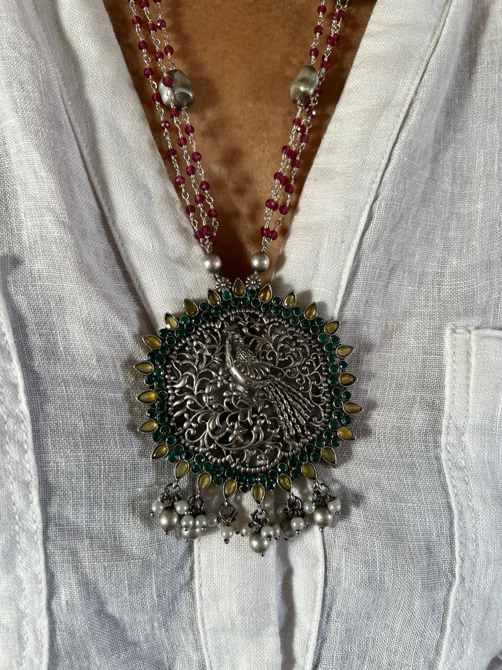 Exquisite Pendant Necklace Set - A Masterpiece of Elegance