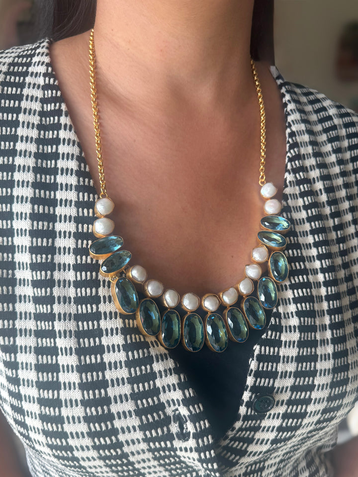 Statement Crystal and Pearls Necklace