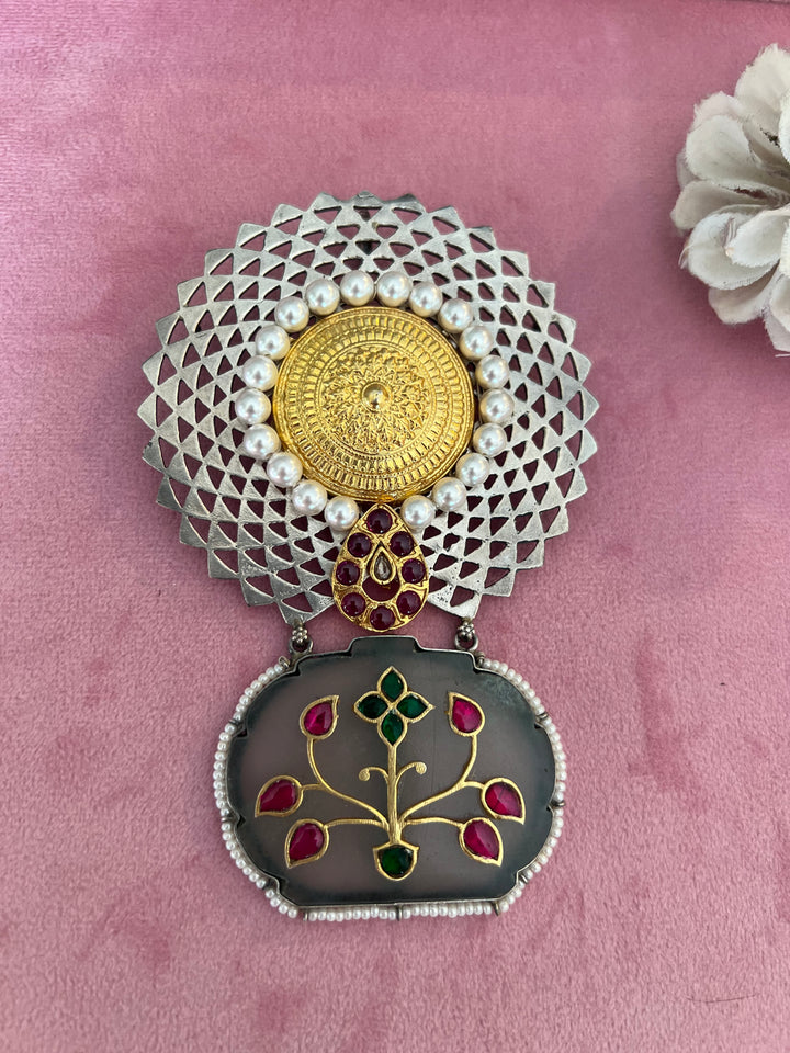 Exquisite Handcrafted Fusion Pendant: Unique Artistry