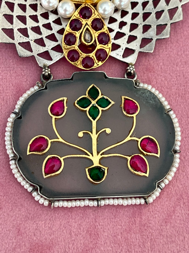 Exquisite Handcrafted Fusion Pendant: Unique Artistry
