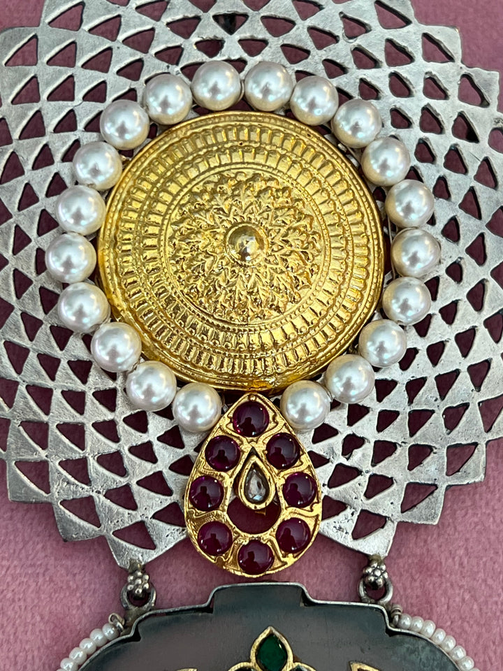 Exquisite Handcrafted Fusion Pendant: Unique Artistry