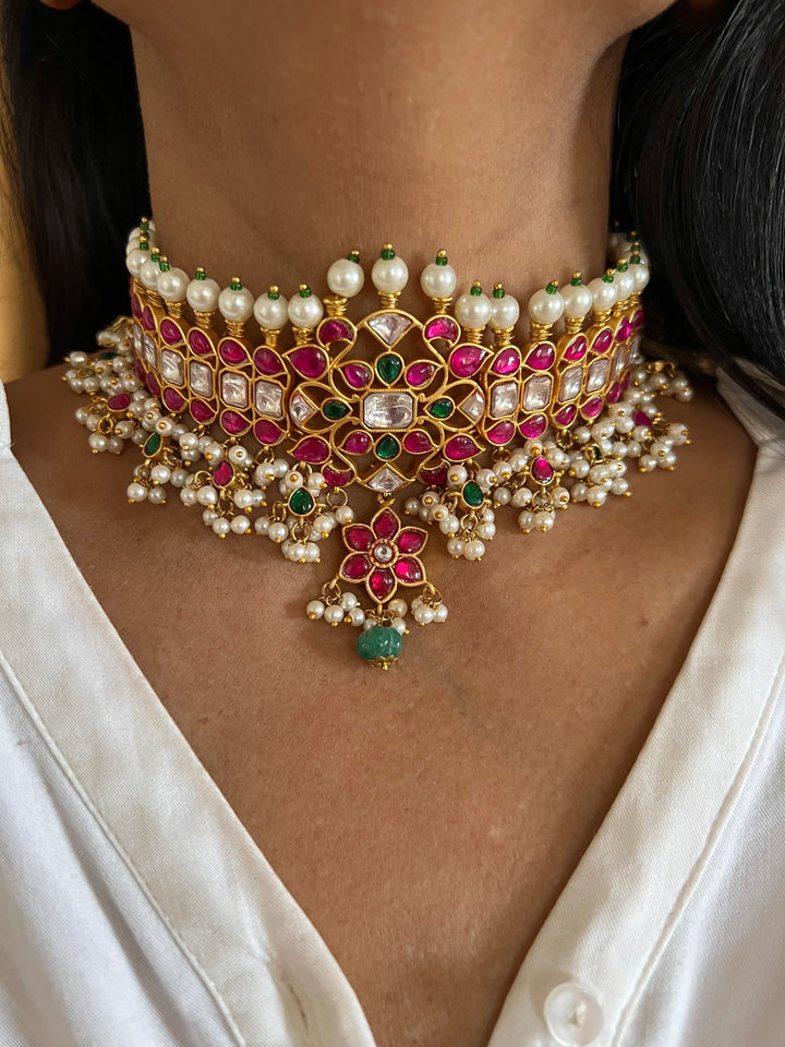 SHIVKA Beautiful Flora Kundan Choker with Pretty Earrings/ Wedding Choker Set/ Bridal Choker Set/ Wedding Jewellery/ Kundan Jewellery