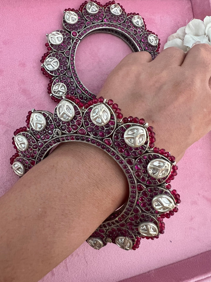 Exquisite Kada Set - Unparalleled Quality and Craftsmanship