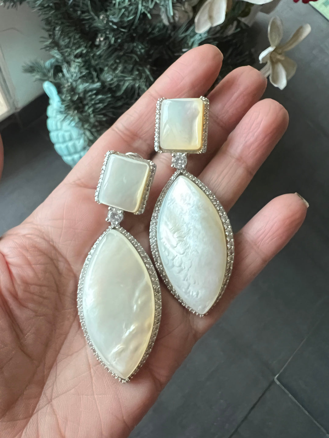 Mother of Pearl Earrings - Premium Quality, Exquisite Craftsmanship