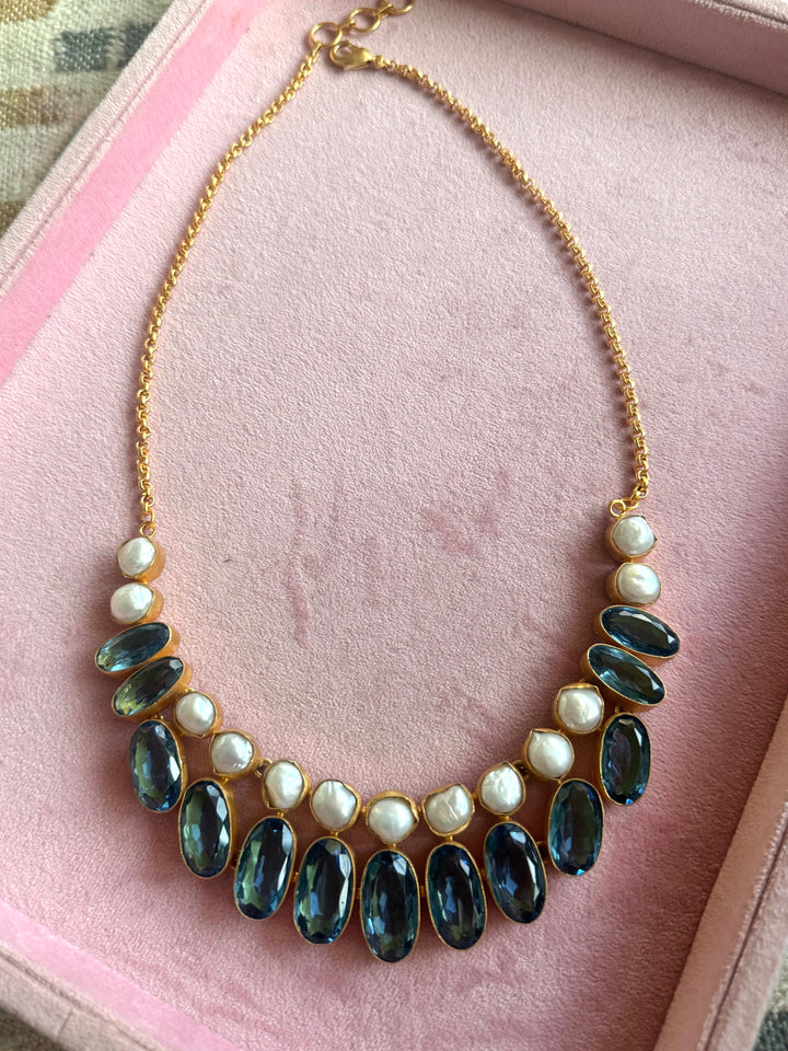 Statement Crystal and Pearls Necklace