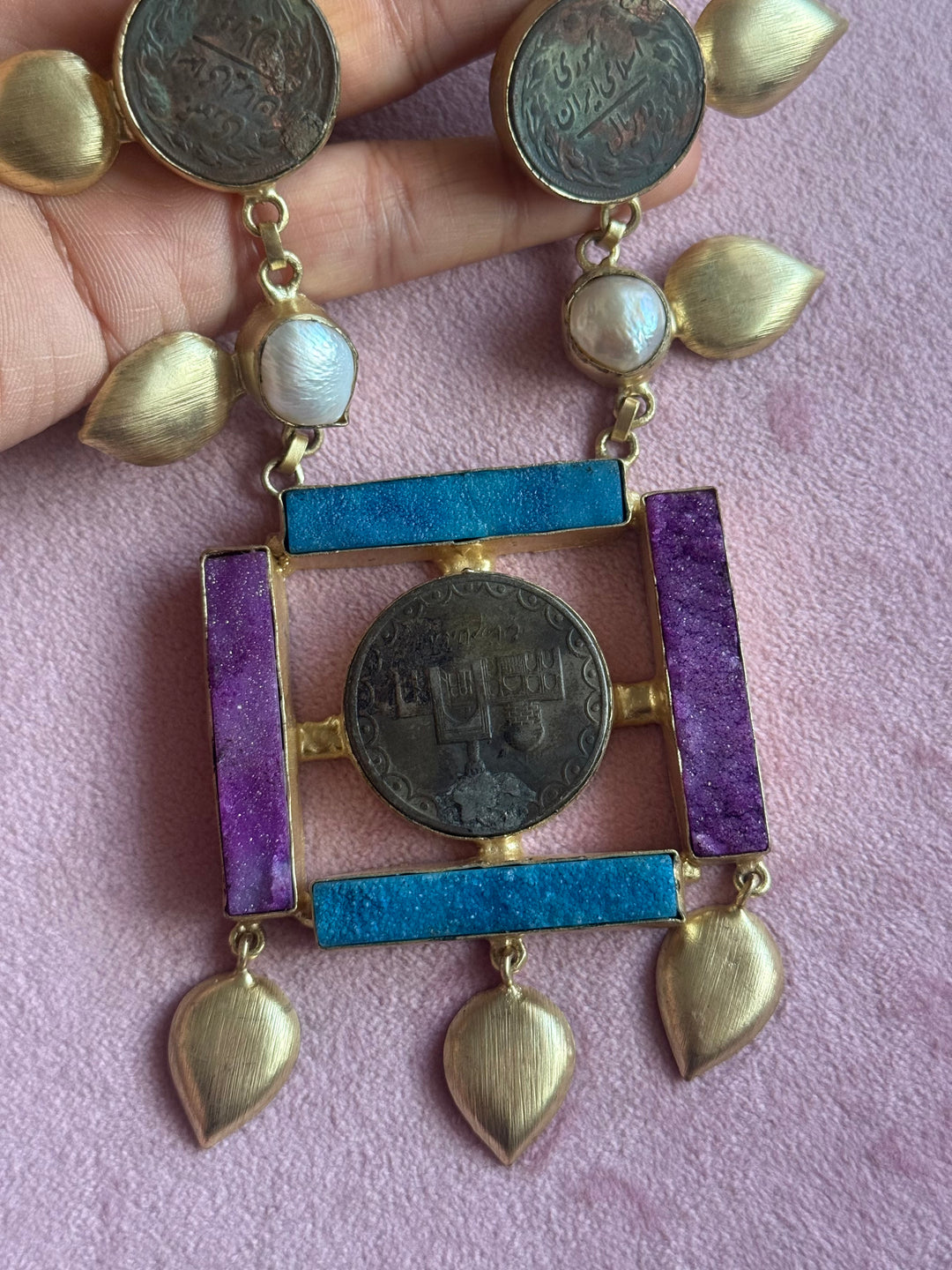 Vintage Stones Necklace