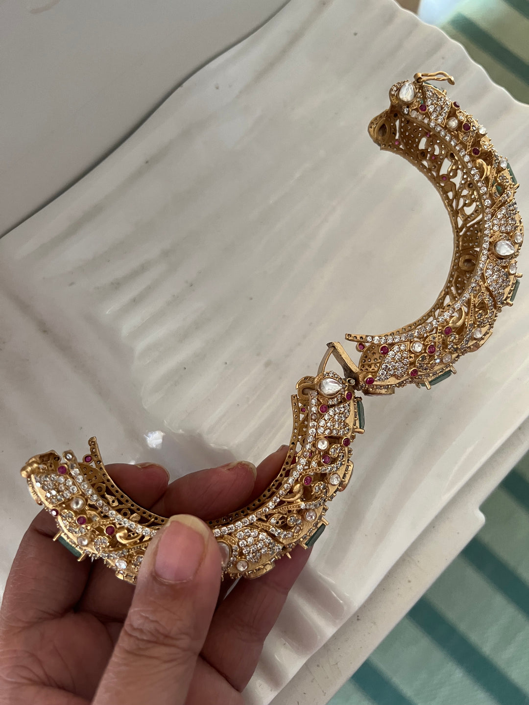 Exclusive Doublet Stone Kundan Bangle