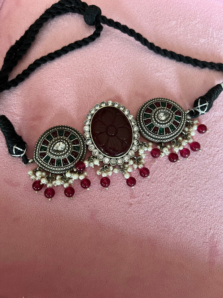 Statement Carved Stone Choker: Exquisite Craftsmanship