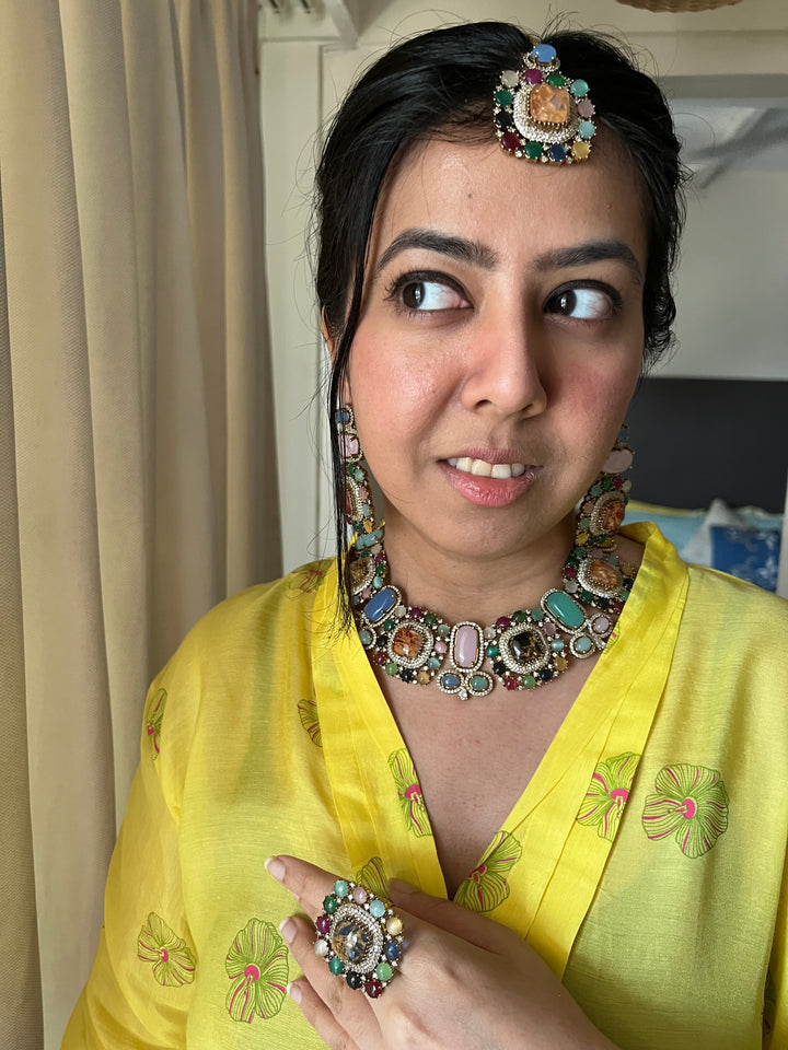 Victorian Bridal Necklace with Earrings and Maangtikka