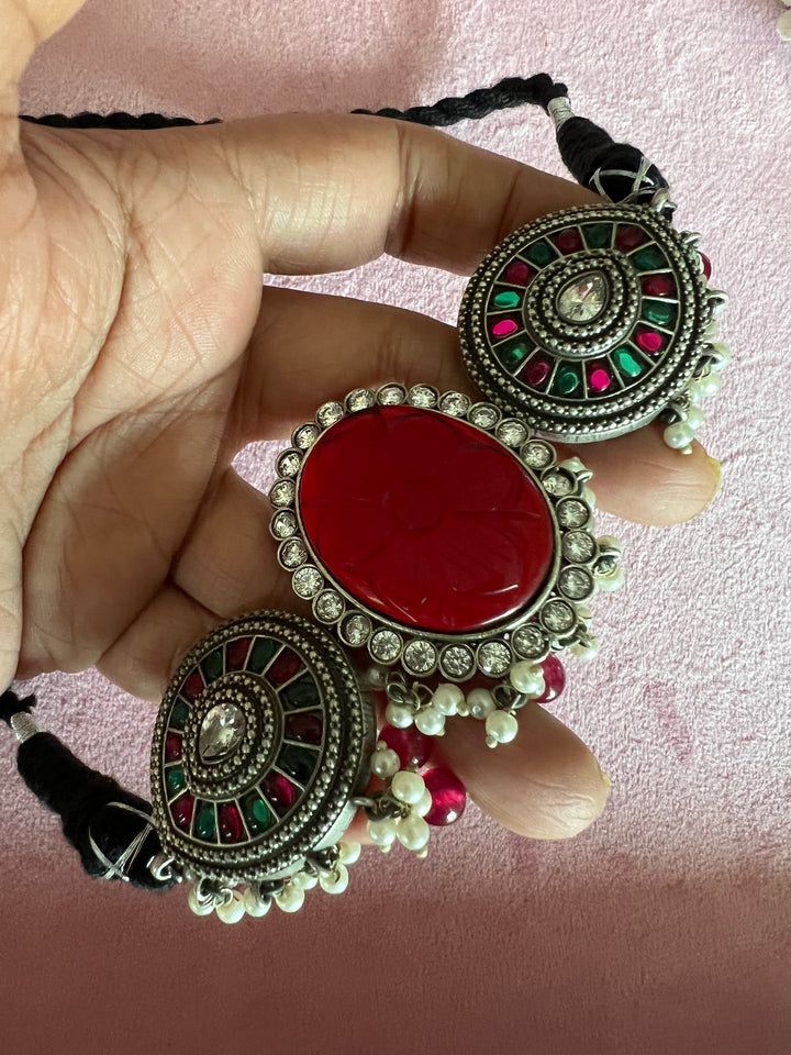 Statement Carved Stone Choker: Exquisite Craftsmanship