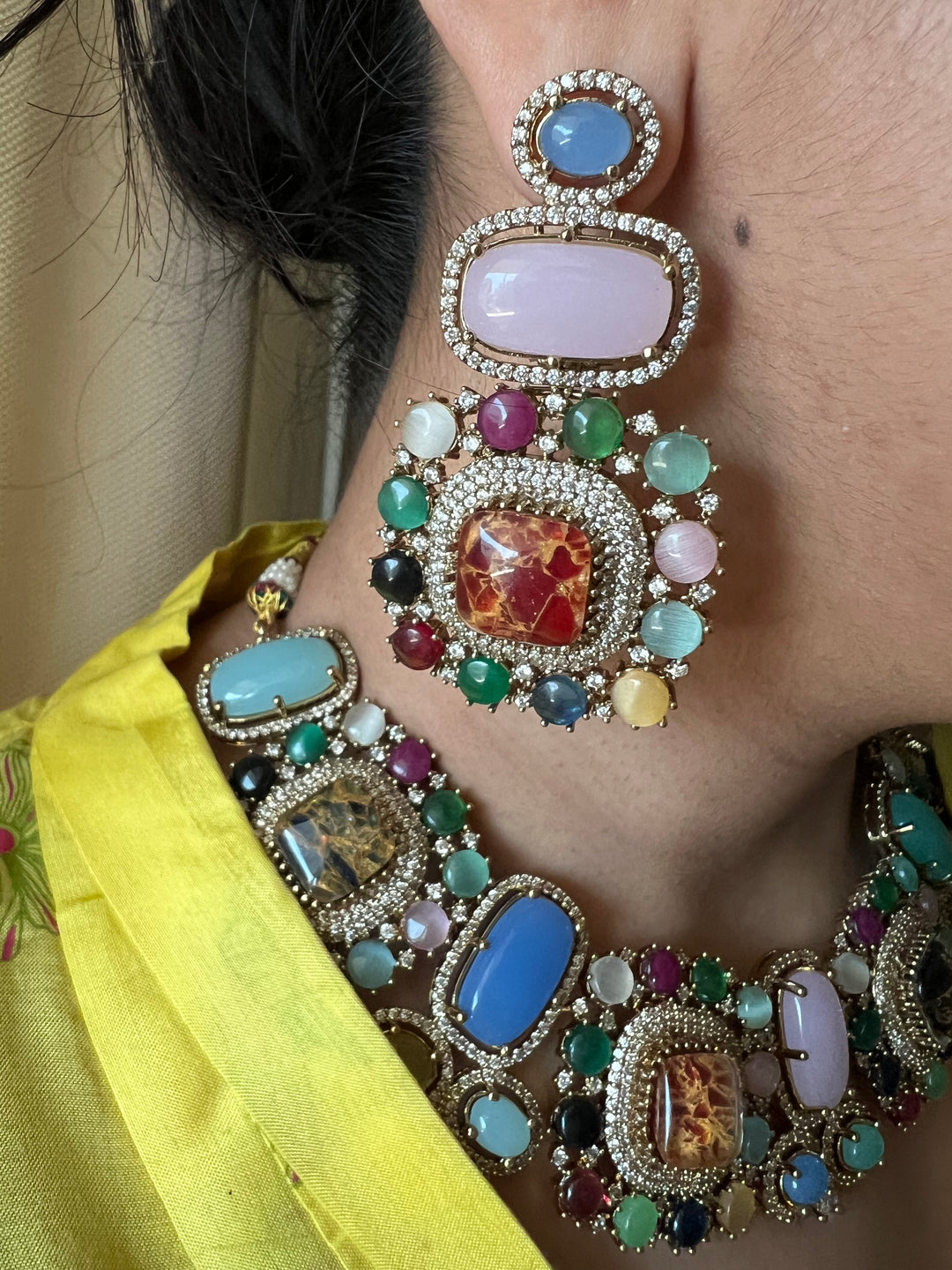 Victorian Bridal Necklace with Earrings and Maangtikka