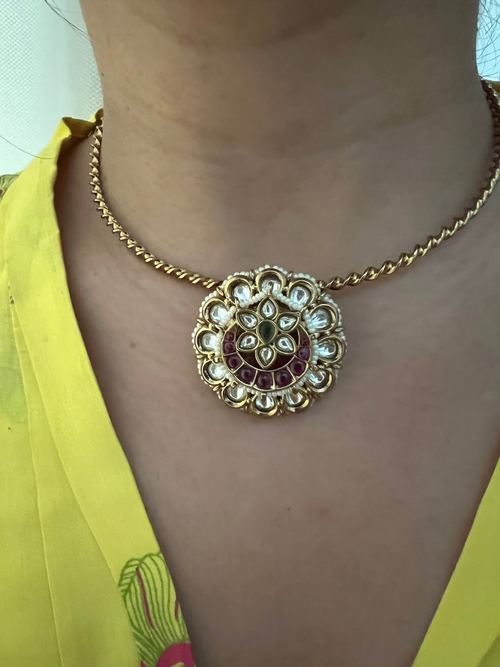 Elegant Hasli Necklace Set - Unmatched Quality and Style