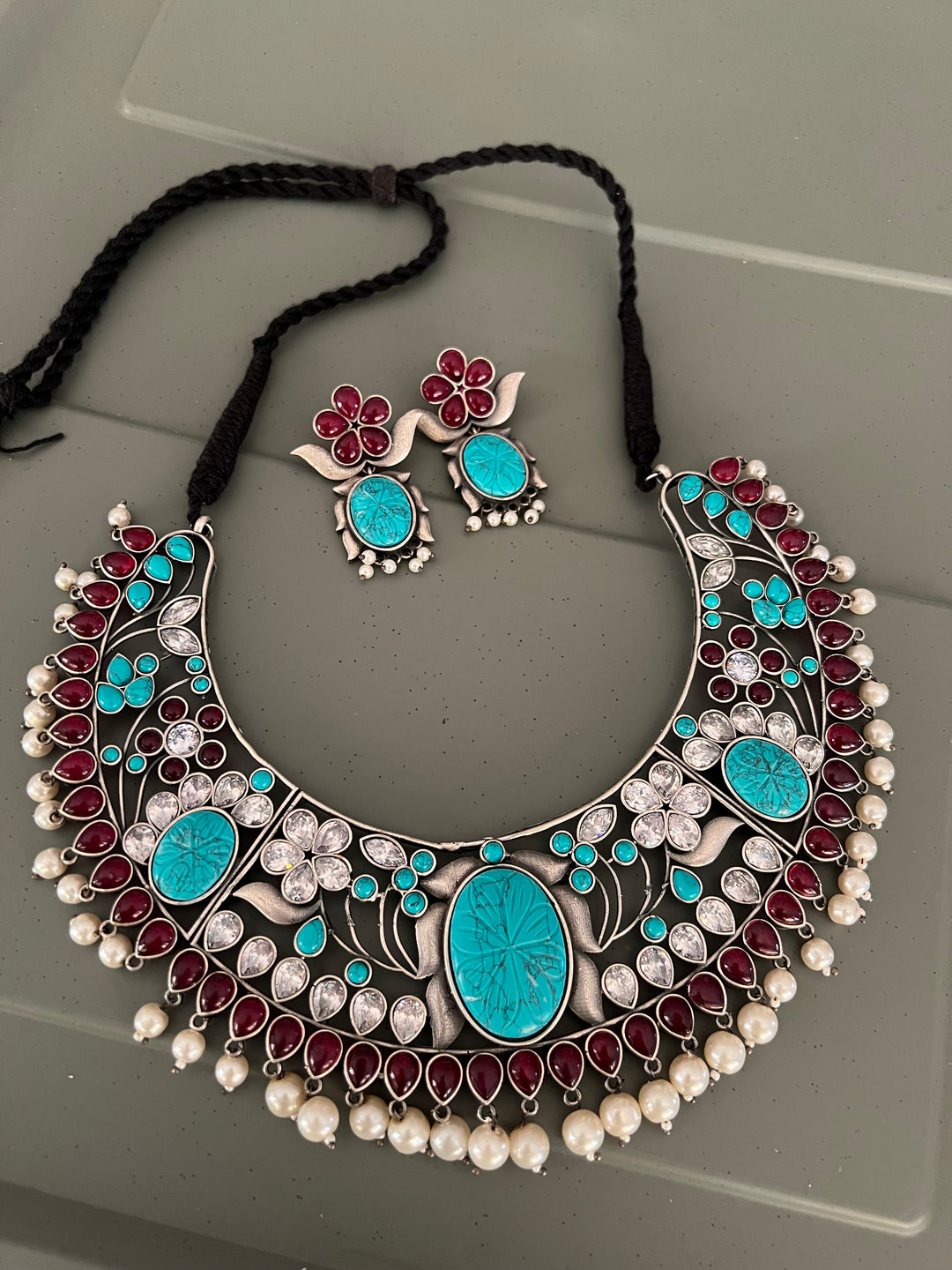 Elegant Necklace with Earrings