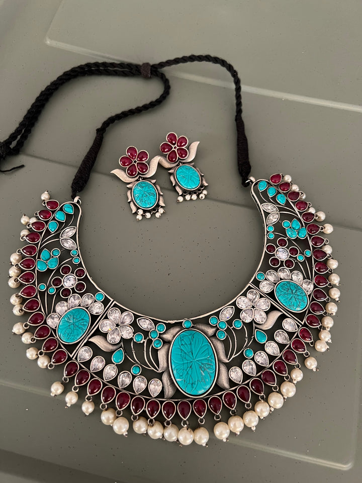 Elegant Necklace with Earrings
