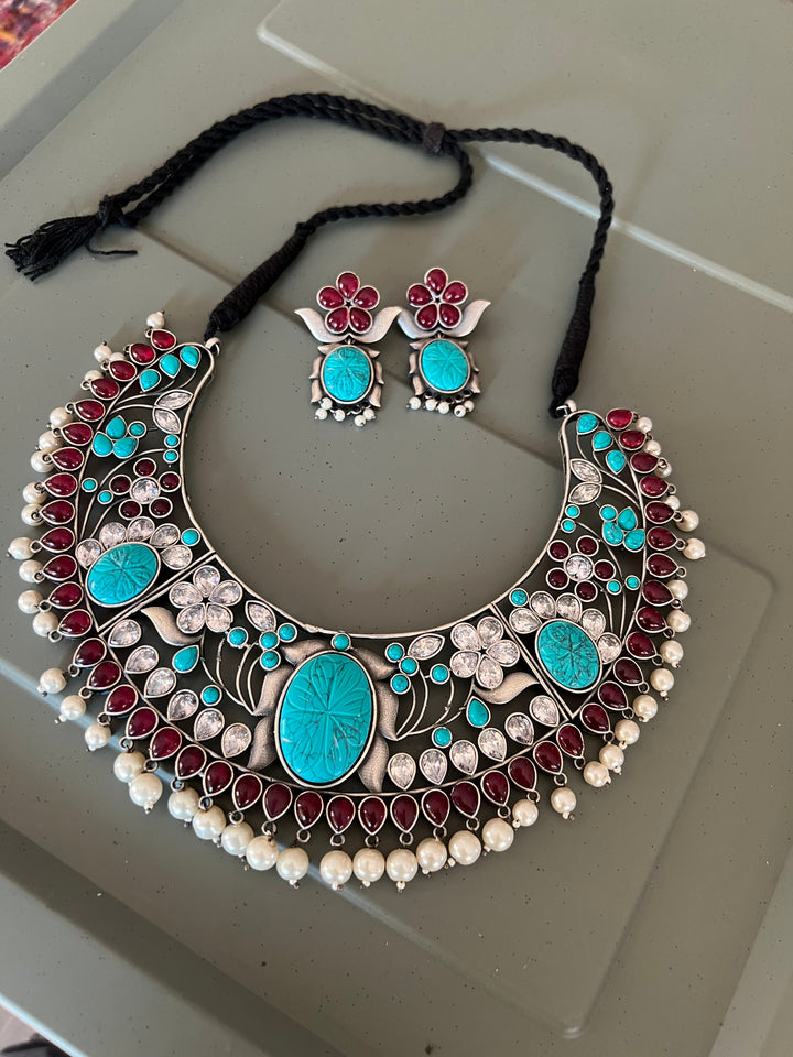 Elegant Necklace with Earrings