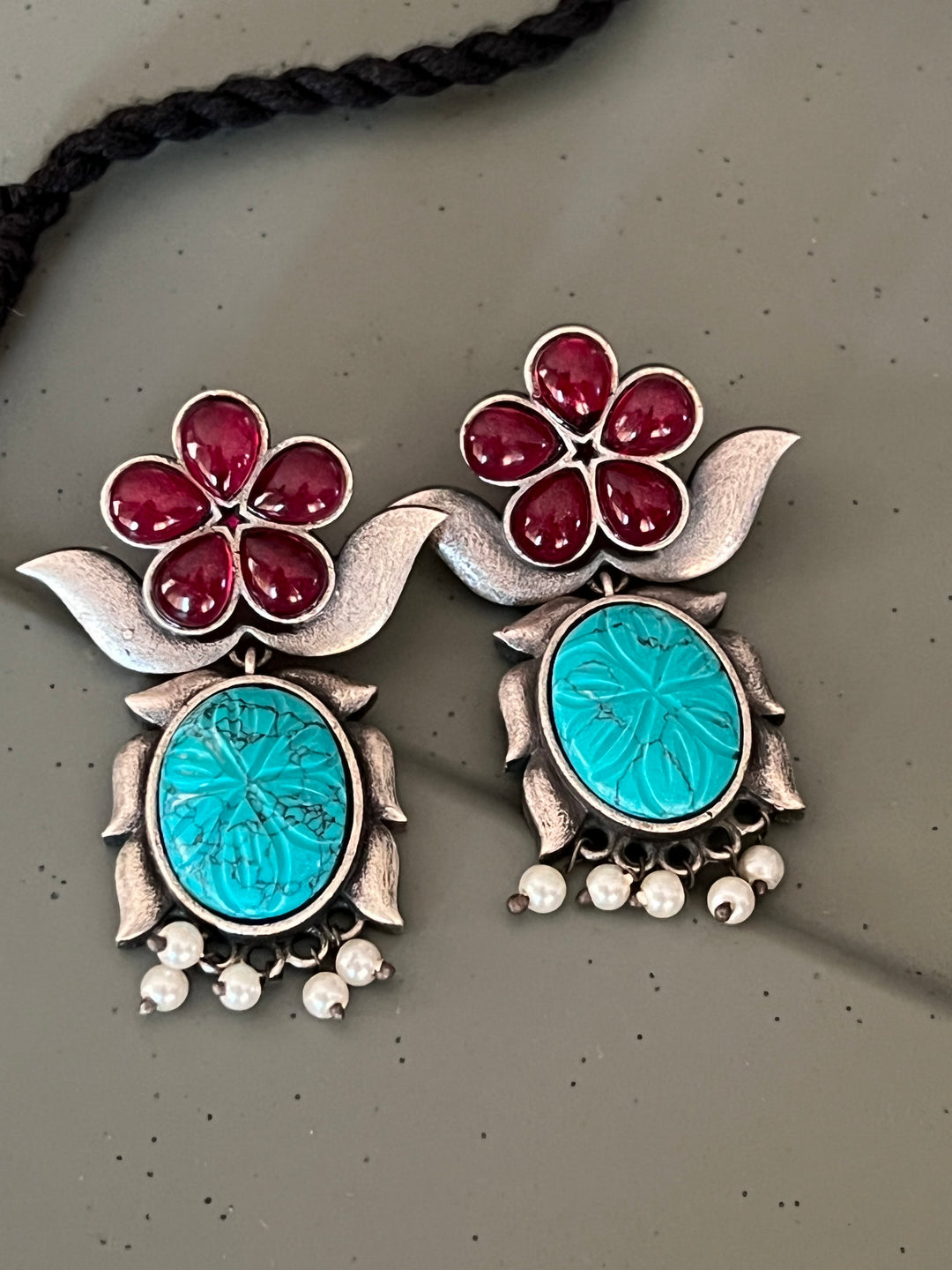 Elegant Necklace with Earrings