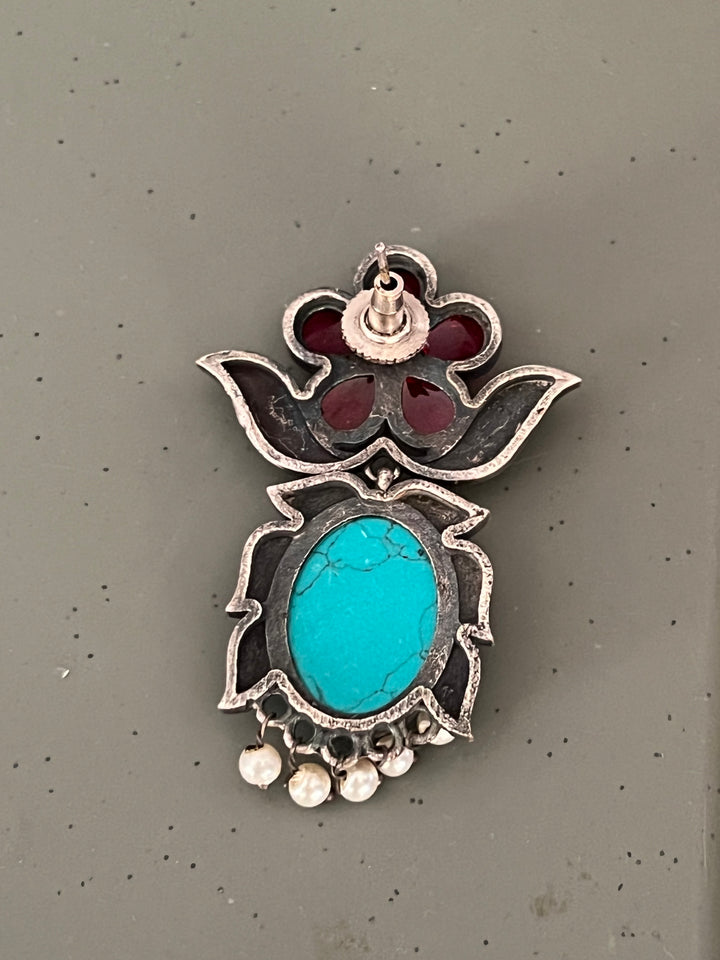 Elegant Necklace with Earrings