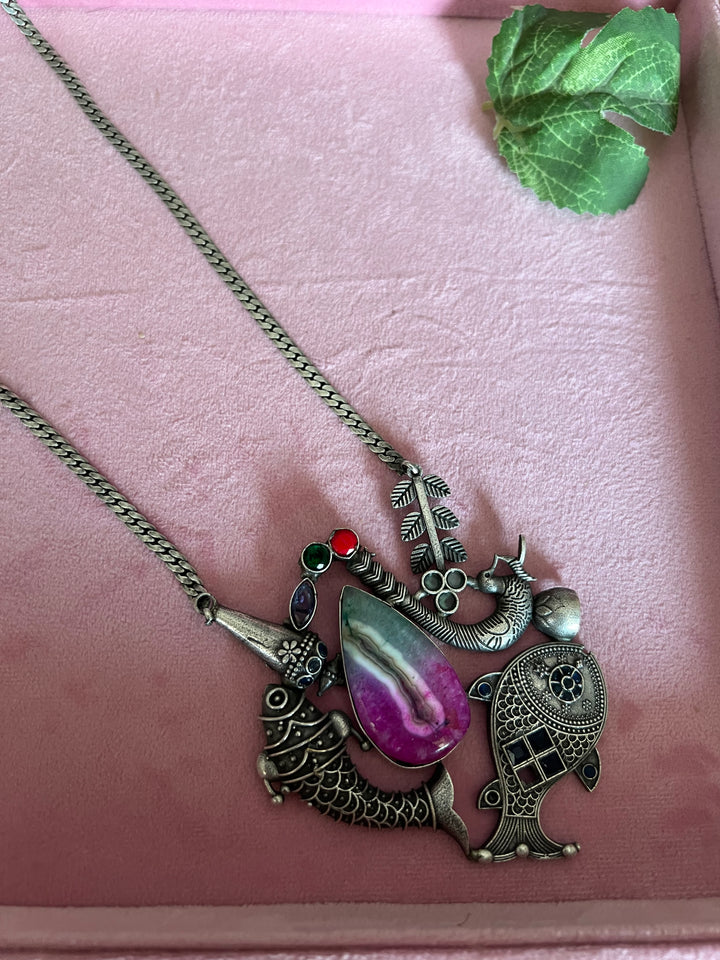 Handmade Antique Brass Stone Necklace - Casual Elegance with a Vintage Twist