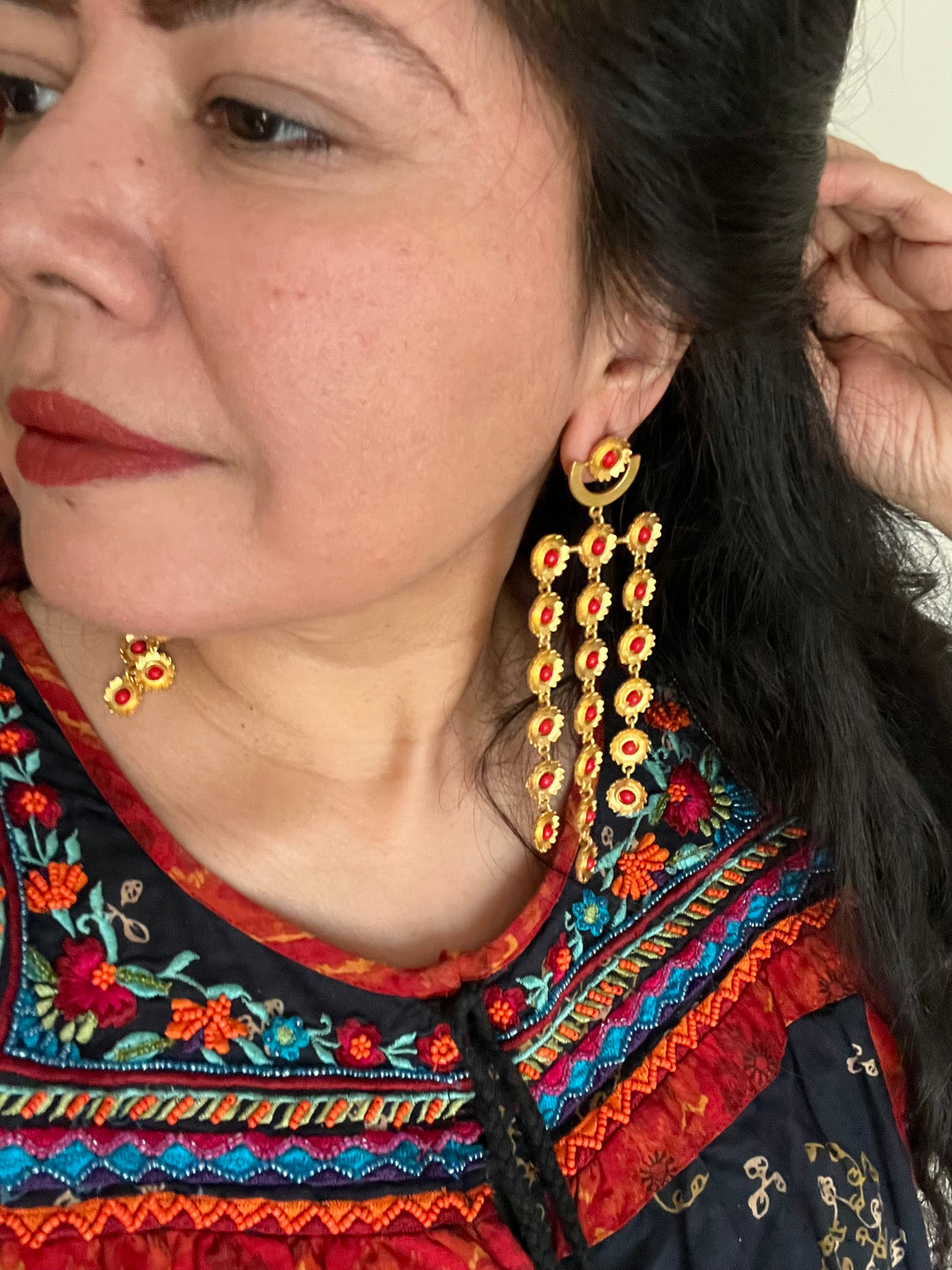 SHIVKA Scintillating Coral Flowers Danglers