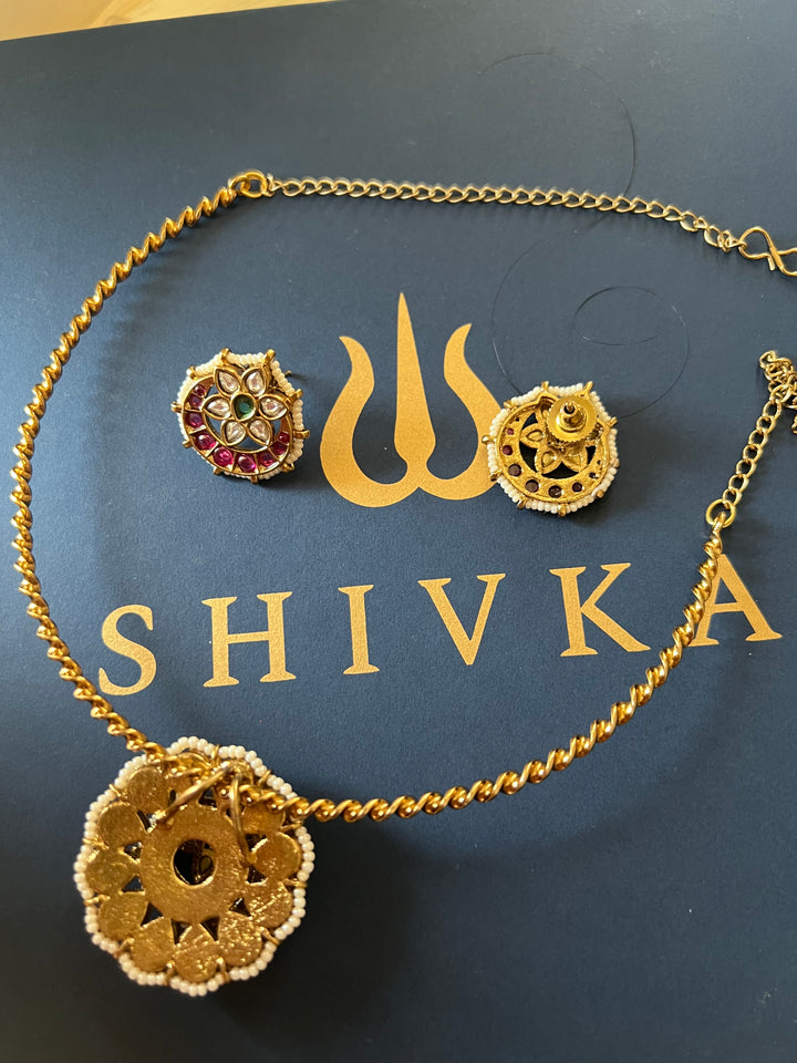 Elegant Hasli Necklace Set - Unmatched Quality and Style