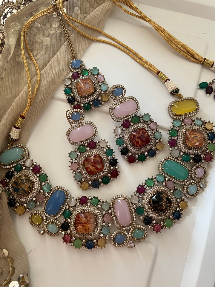 Victorian Bridal Necklace with Earrings and Maangtikka