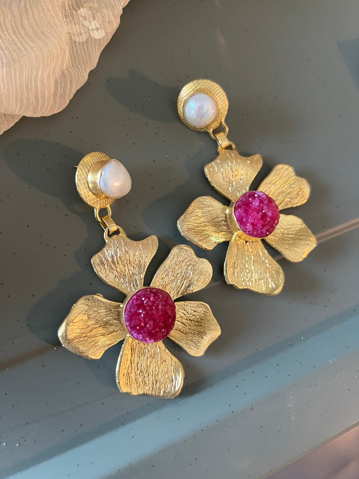 Druzy Stone Pearl Textured Flower Earrings