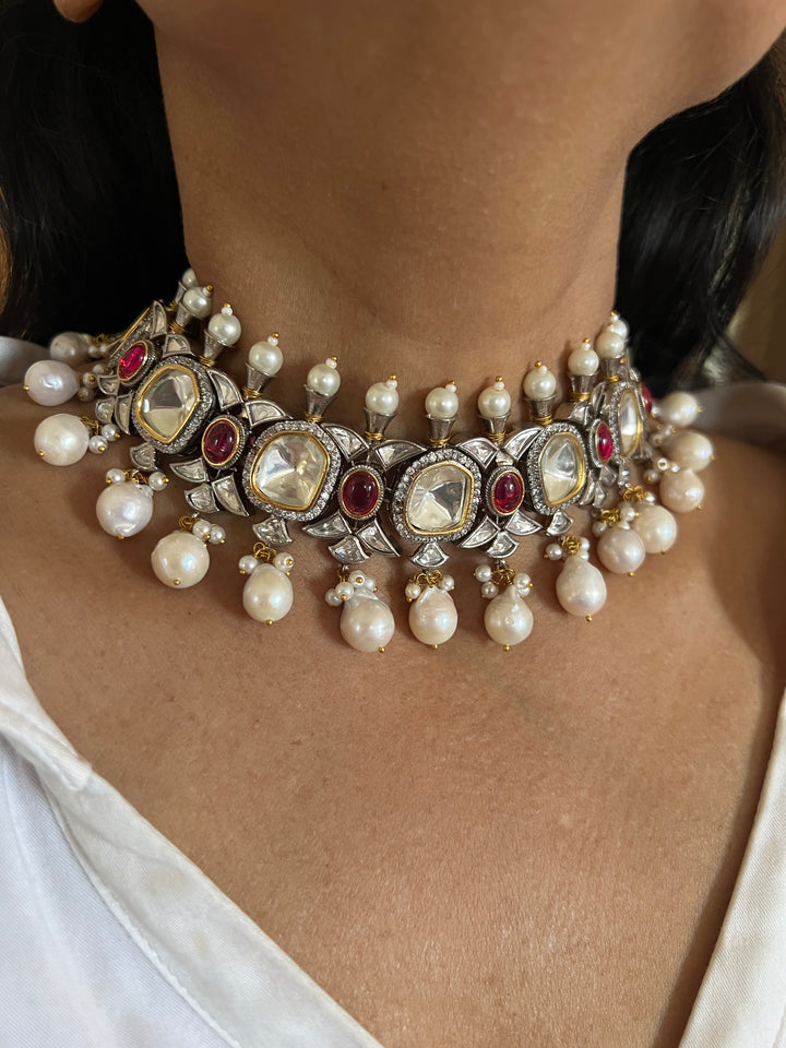 Victorian Stone Choker with Statement Earrings and Maangtikka