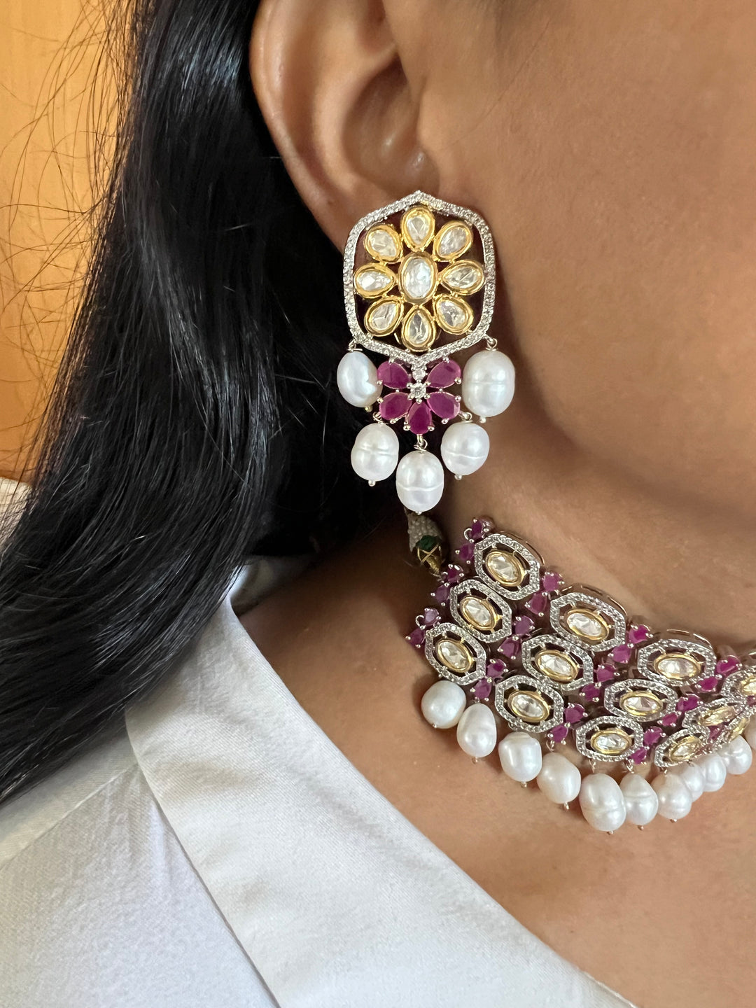 Scintillating Bridal Kundan Choker with Earrings and Maangtikka