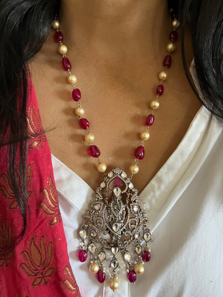 Victorian Pendant Necklace with Jhumka Earrings