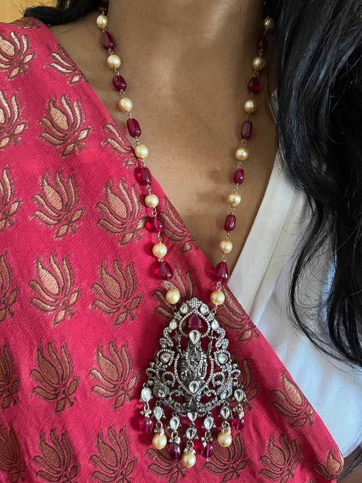 Victorian Pendant Necklace with Jhumka Earrings