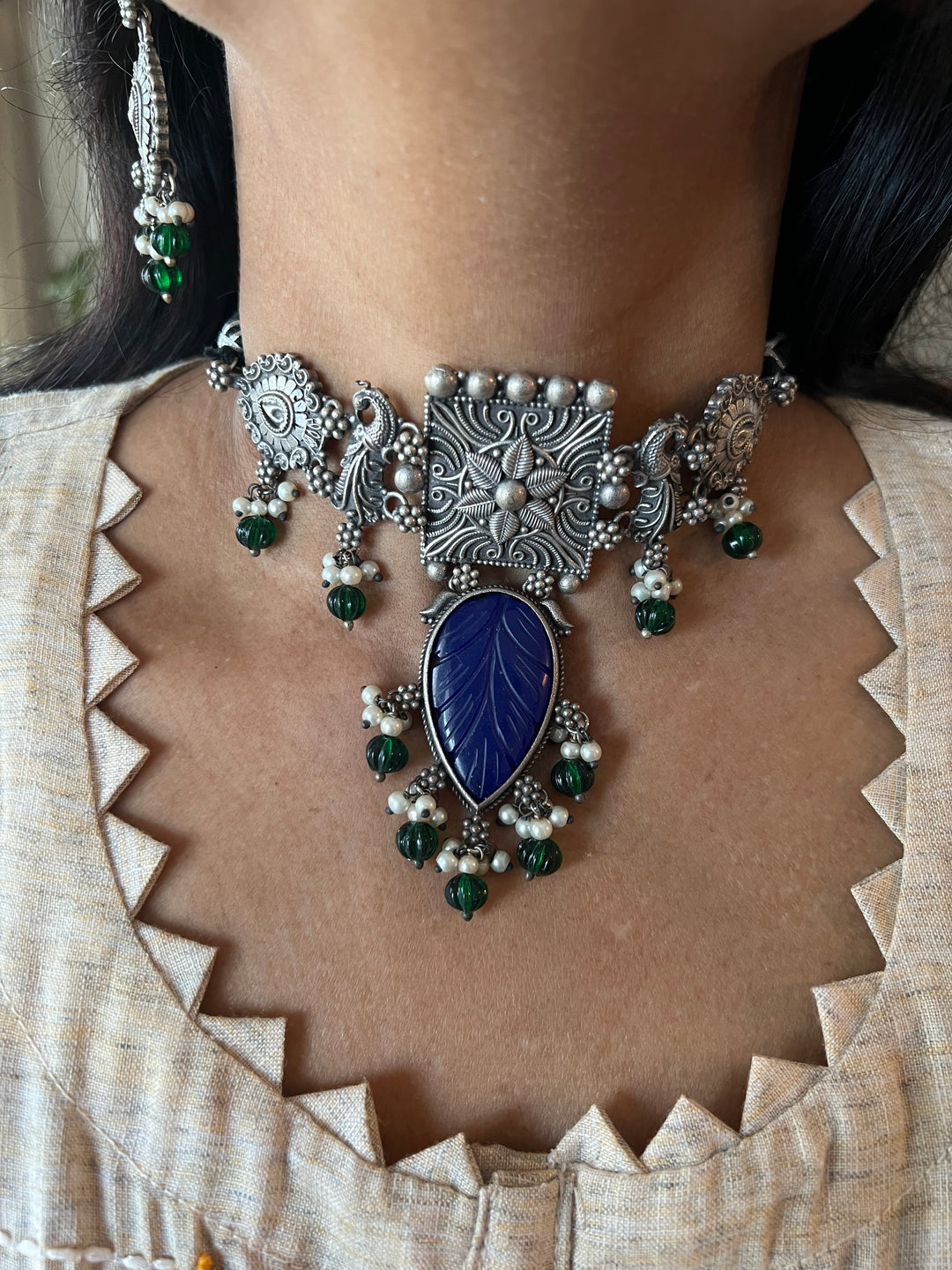 Vintage Carved Stones Choker with Statement Earrings