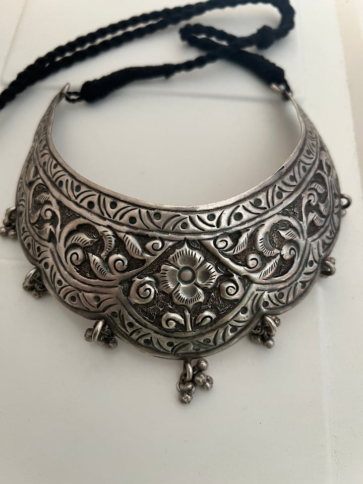 Exquisite Brass Necklace - Premium Quality Craftsmanship