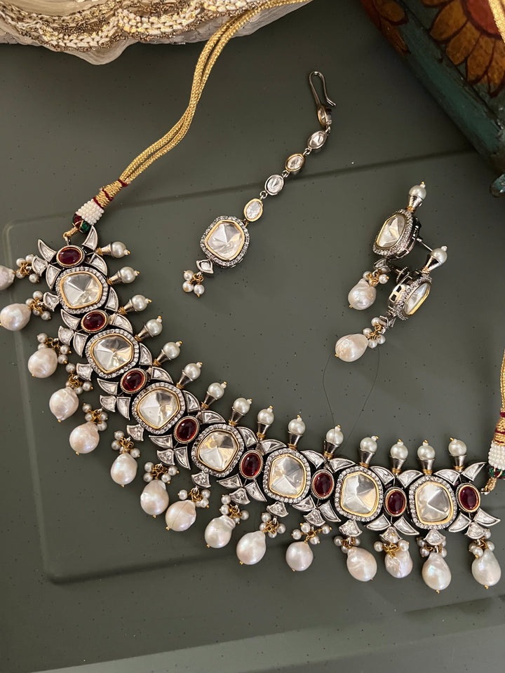 Victorian Stone Choker with Statement Earrings and Maangtikka