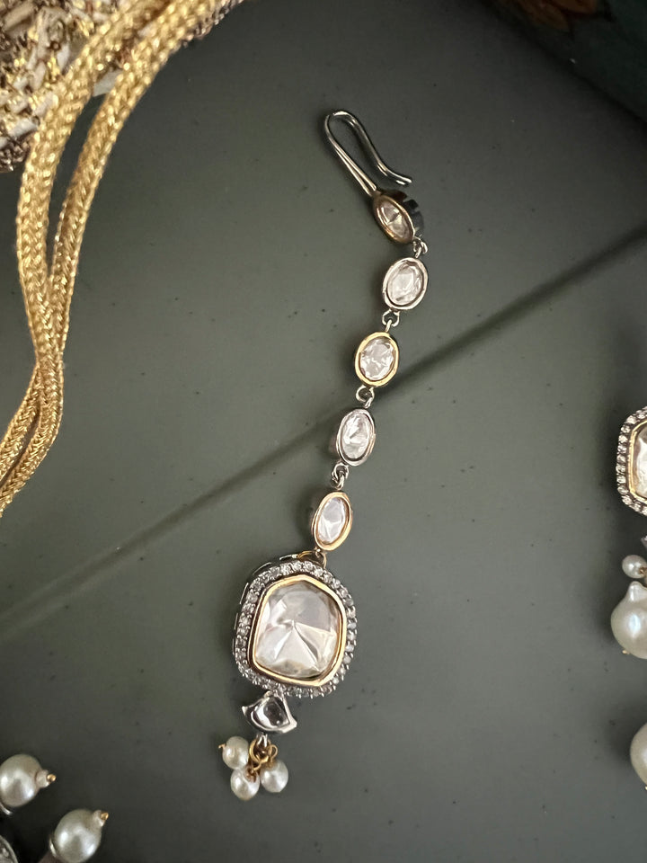 Victorian Stone Choker with Statement Earrings and Maangtikka