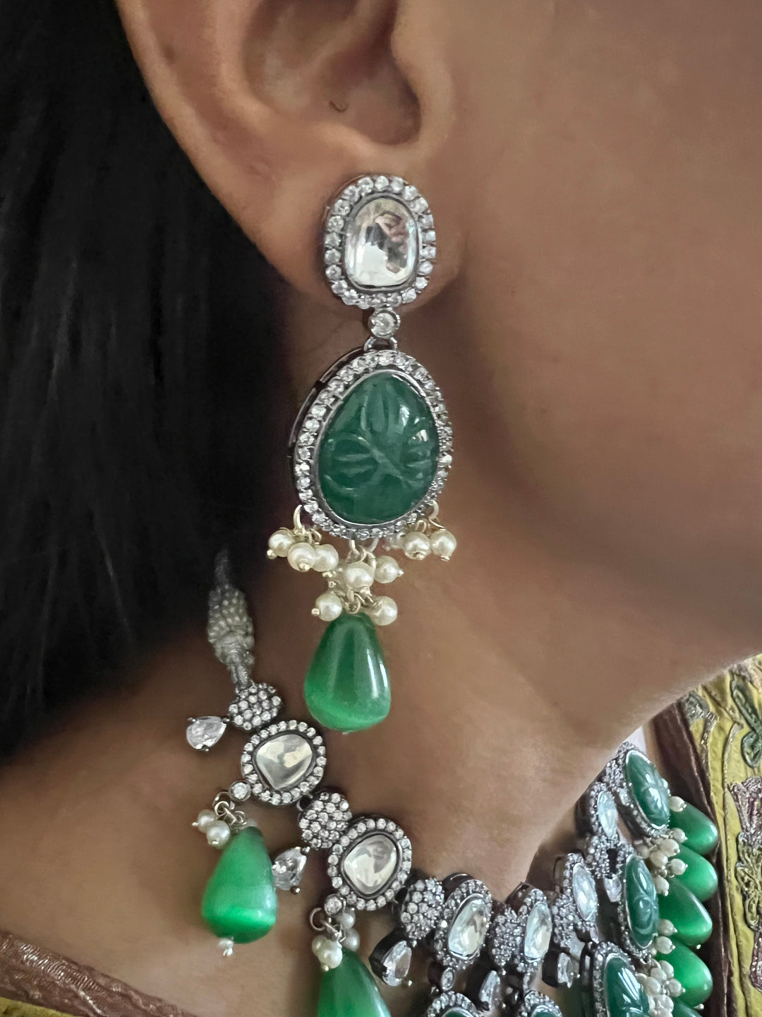 Victorian Necklace with Earrings and Mangtikka