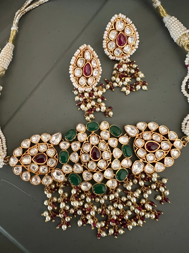 Scintillating Navratna Kundan Choker with Earrings