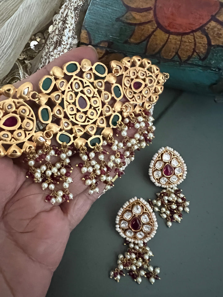 Scintillating Navratna Kundan Choker with Earrings