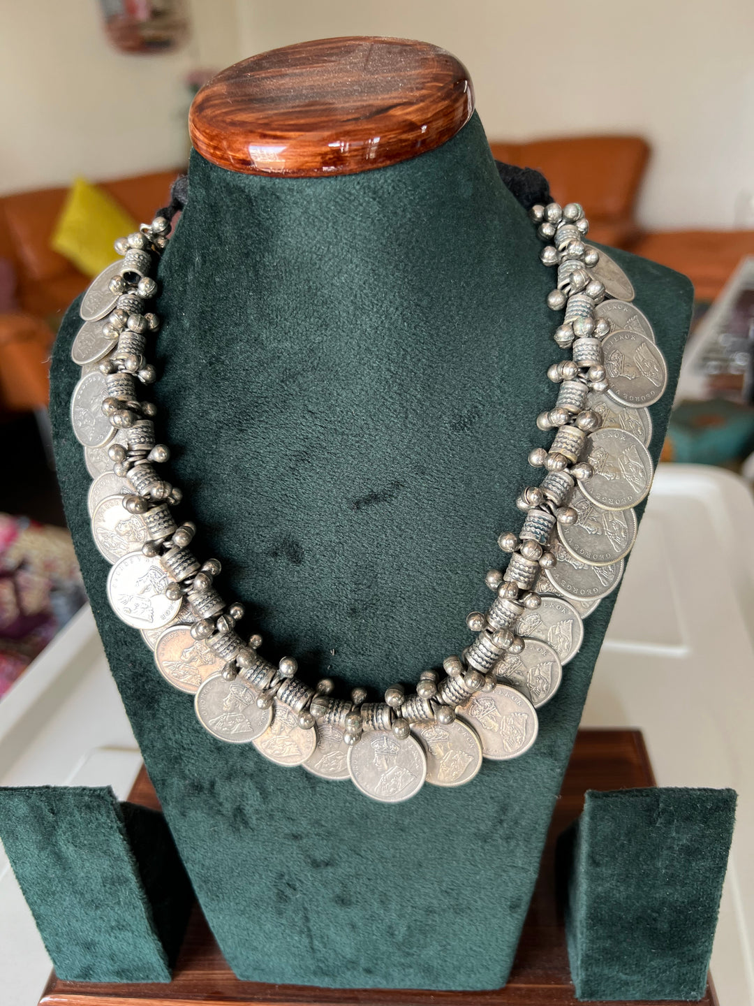 Antique Coin Necklace - Elevate Your Elegance