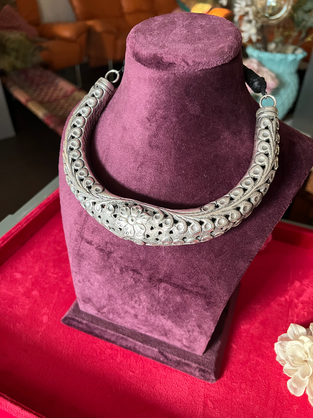 Antique Hasli Necklace - Exquisite Rajasthan Craftsmanship