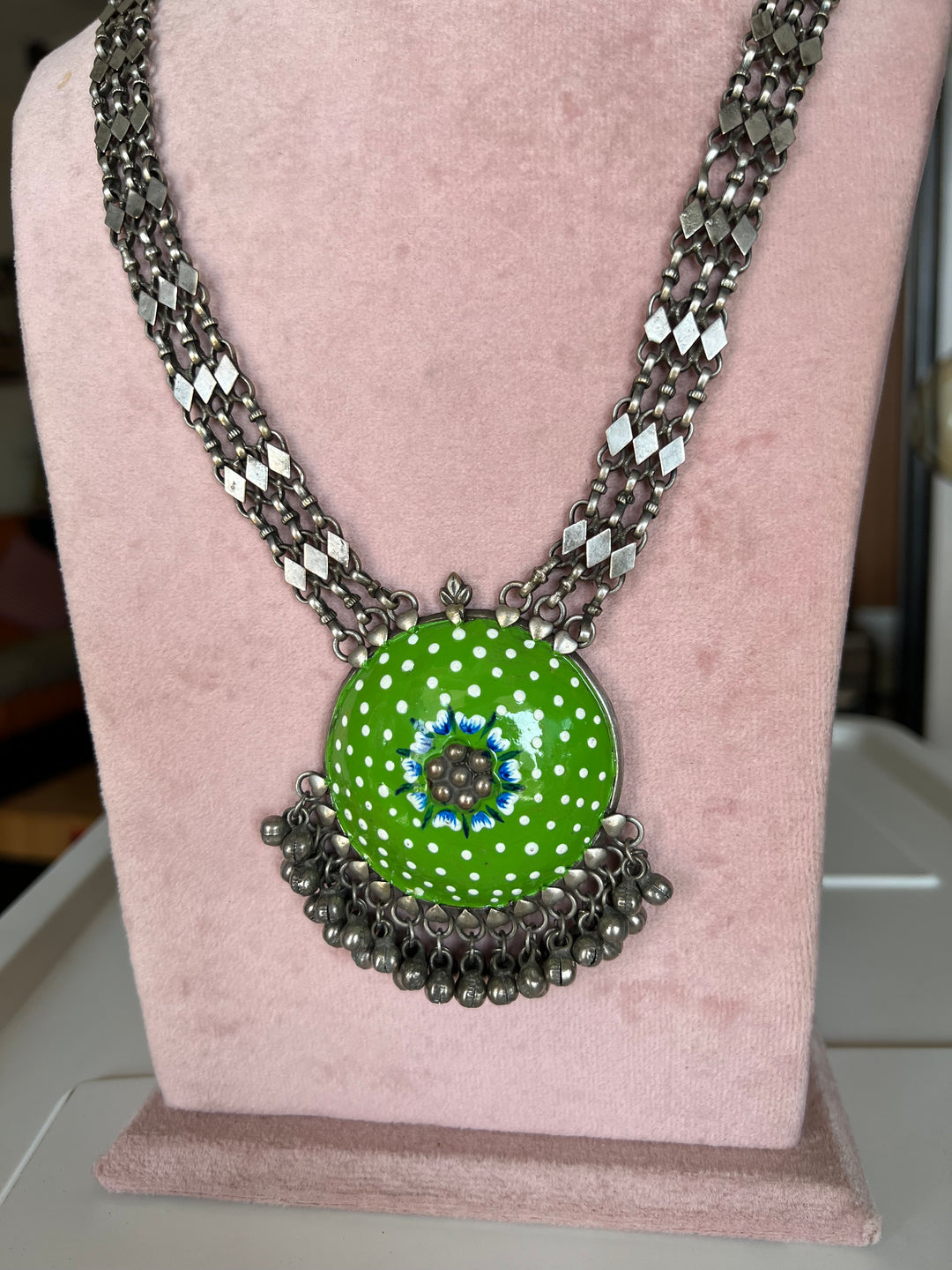 Exquisite Antique Enamelled Pendant Necklace - Elevate Your Elegance