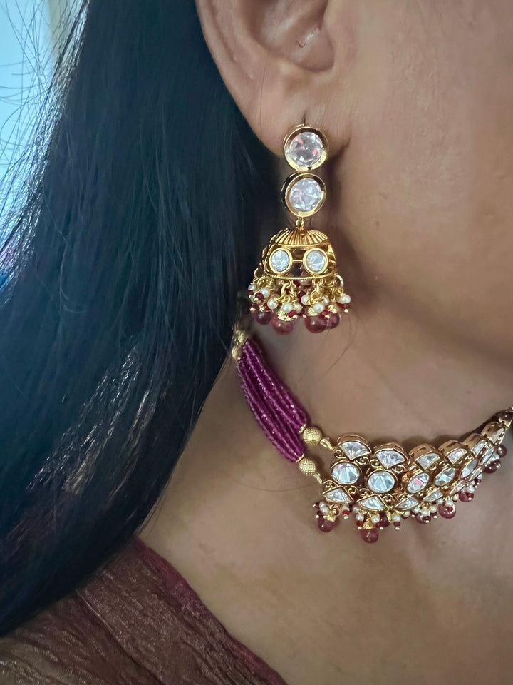 Scintillating Kundan Choker with Earrings